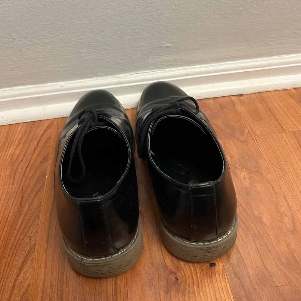 Size 9 nautica black dress shoes - Picture 4 of 5